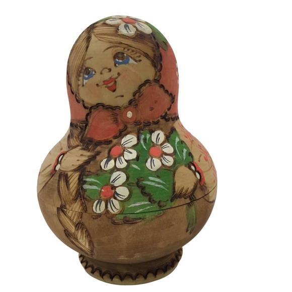 Russian Nesting Dolls 5 Pc Wood Excellent Condition - Picture 3 of 9